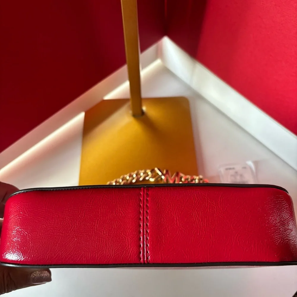 MICHAEL KORS jet set medium red leather pouchette bag NWT - Picture 5 of 10